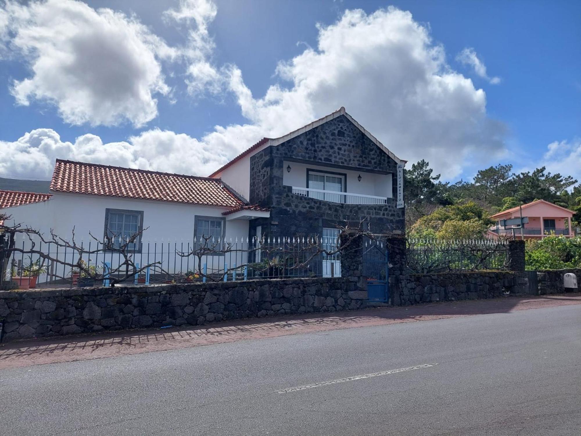 Alojamentos A Buraca São Roque do Pico Buitenkant foto